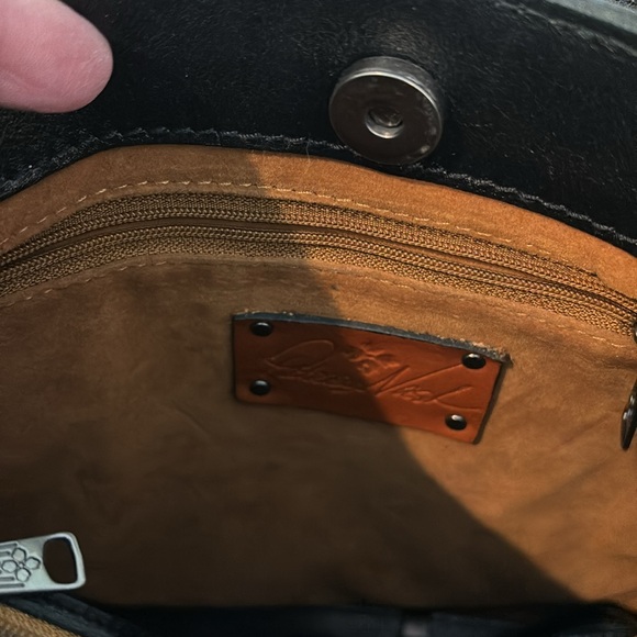 Patricia Nash copper glazed black leather bucket bag - Picture 9 of 10